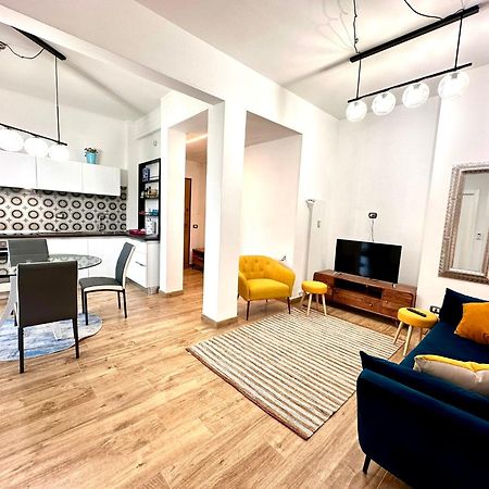 Lombardo'S Family - Free Private Parking 700M From The Station! Apartment ลาสเปเซีย ภายนอก รูปภาพ