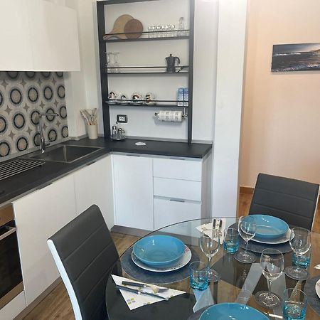 Lombardo'S Family - Free Private Parking 700M From The Station! Apartment ลาสเปเซีย ภายนอก รูปภาพ
